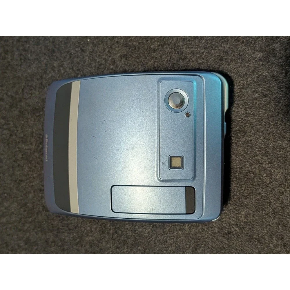Polaroid One600 Instant Film Camera Blue Untested